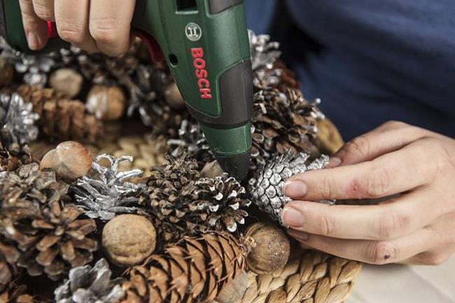 Jak zrobić stroik świąteczny? Projekt DIY - Instrukcja "krok po kroku