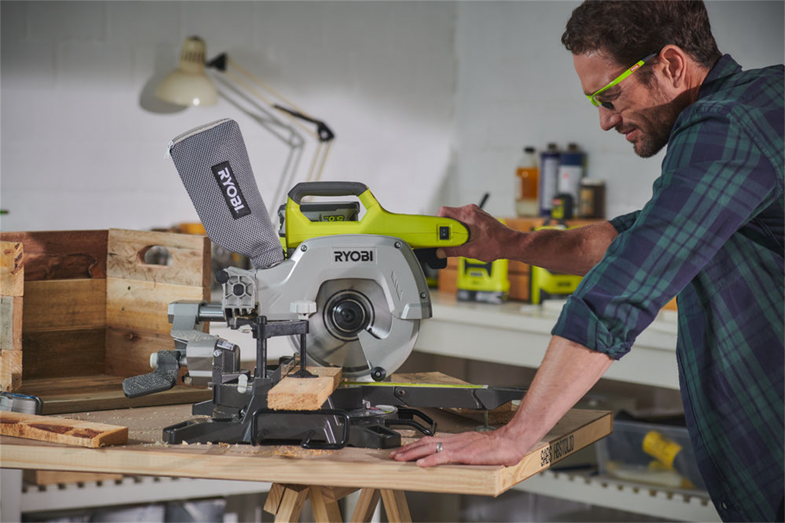 Ukośnica Ryobi ONE+ R18MS216-0 | Narzedzia.pl